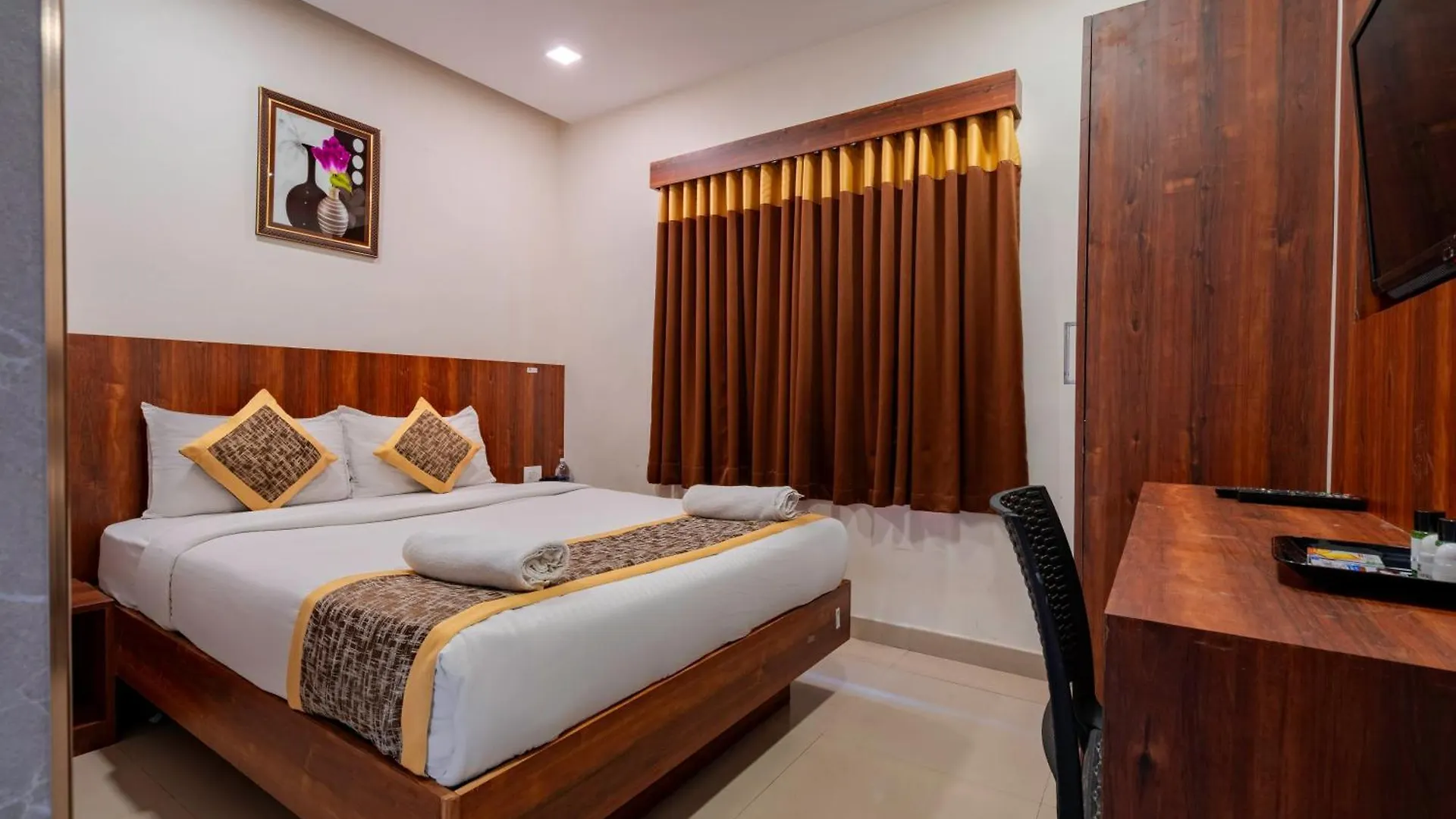 Prime Palace Hotel - Mg Road Kochi