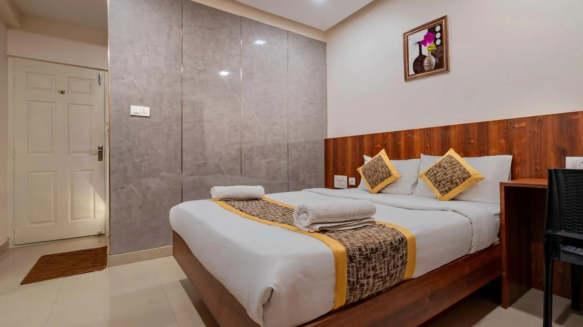 Prime Palace Hotel - Mg Road Kochi