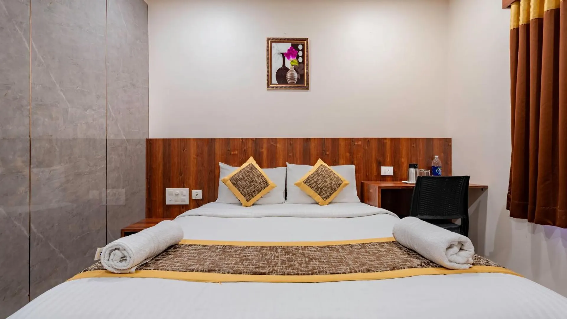 Prime Palace Hotel - Mg Road Kochi 3*,  India